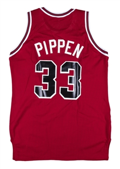 1989-90 Scottie Pippen Game Used Chicago Bulls Road Jersey (Sports Investors Authentication)